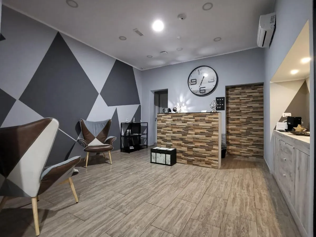 Re Carlo Rooms 卡塔尼亚 招待所