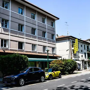 Vienna 3*, Marghera Olaszország