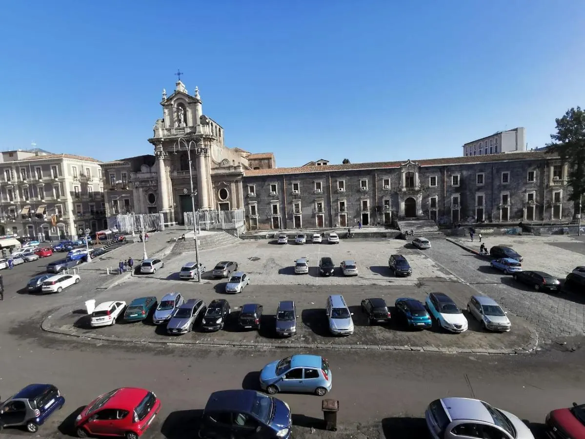 Re Carlo Rooms Catania 3*,  Italy